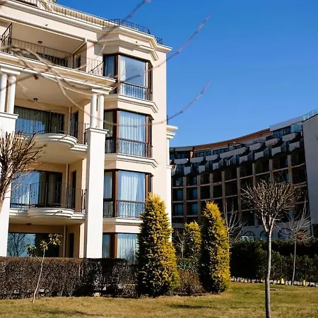 Moderne Nove Studio Pri Plazi Pre 2 Az 4 Osoby, Premier - Święty Włas